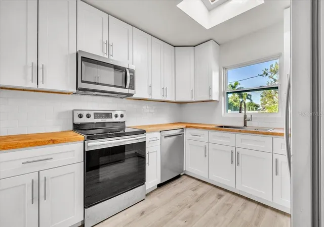 Photo 2 of Single family home for sale at 400 Dalton Blvd, Port Charlotte, FL 33952 | MLS# A4710764 | Listing updated on 2026-10-28