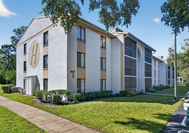 Listing Photo 1 - Condo for sale in building located at 8217 Sun Spring Cir, Orlando, FL 32825 - Unit #52