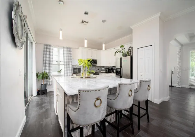 Photo 3 of Single family home for sale at 5231 Lemon Twist Ln, Windermere, FL 34786 | MLS# S5160165 | Listing updated on 2026-10-26