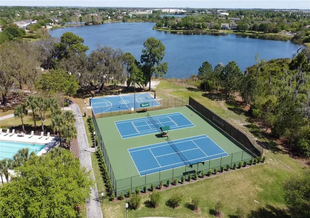 Photo 4 of Single family home for sale at 5231 Lemon Twist Ln, Windermere, FL 34786 | MLS# S5160165 | Listing updated on 2026-10-26