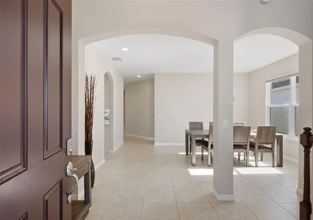 Photo 4 of Single family home for sale at 9009 Spruce Crk Cir, Riverview, FL 33578 | MLS# L4966027 | Listing updated on 2026-10-27