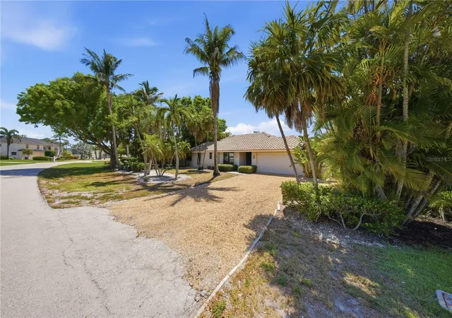 Photo 3 of Single family home for sale at 1323 Par View Dr, Sanibel, FL 33957 | MLS# O6452604 | Listing updated on 2026-10-27