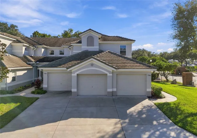 Condo for sale at 792 Grasslands Village Cir #792, LAKELAND, FL 33803 | MLS# L4966029