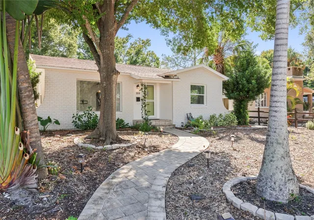 Single family home for sale at 180 30th Avenue N, Saint Petersburg, FL 33704 | MLS# TB8561367