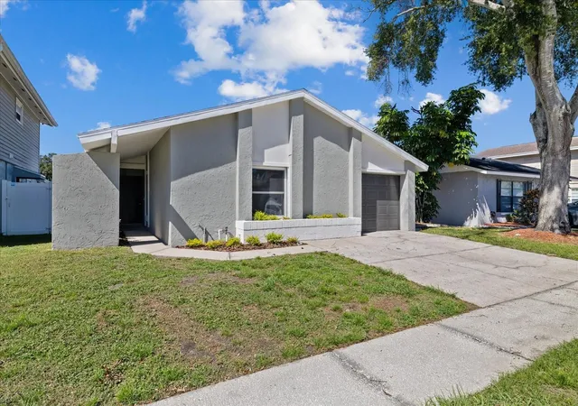 Photo 1 of Single family home for sale at 10710 Key Lime Way, Tampa, FL 33624 | MLS# O6452633 | Listing updated on 2026-10-26