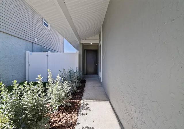 Photo 4 of Single family home for sale at 10710 Key Lime Way, Tampa, FL 33624 | MLS# O6452633 | Listing updated on 2026-10-26