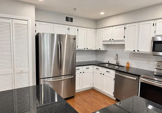 Listing Photo 4 - Condo for sale in building located at 5250 Tunbridge Wls Ln, Orlando, FL 32812 - Unit #2106