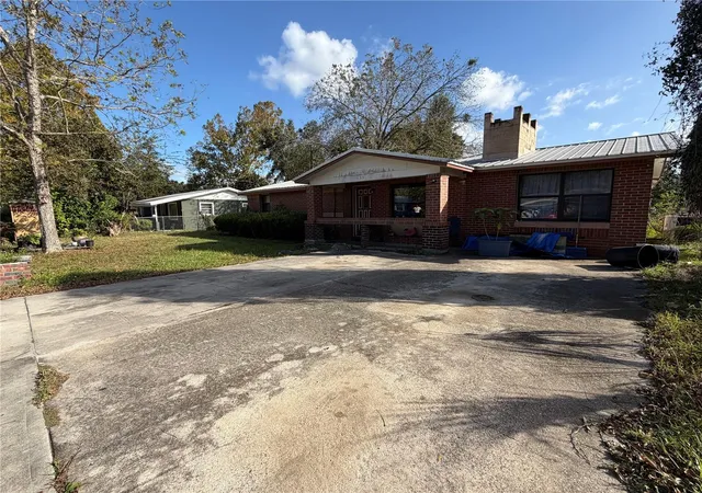 Photo 4 of Single family home for sale at 313 SW 8th Court, Chiefland, FL 32626 | MLS# GC544432 | Listing updated on 2026-10-28