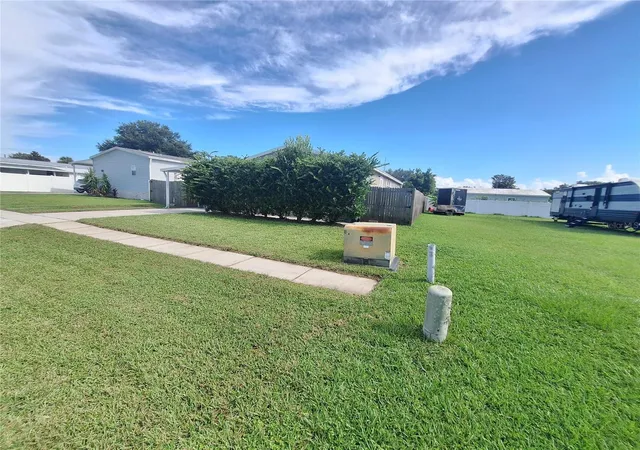 Manufactured home for sale at 37650 Newport Dr, ZEPHYRHILLS, FL 33542 | MLS# TB8561374