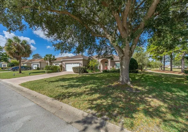 Photo 4 of Single family home for sale at 9080 SW 96th Court Rd, Ocala, FL 34481 | MLS# OM734665 | Listing updated on 2026-10-29