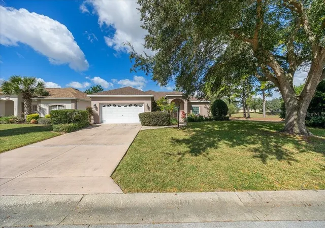 Single family home for sale at 9080 SW 96th Court Rd, OCALA, FL 34481 | MLS# OM734665