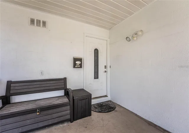 Photo 2 of Condo for sale at 501 Cameo Dr, Lakeland, FL 33803 | MLS# L4966031 | Listing updated on 2026-10-28