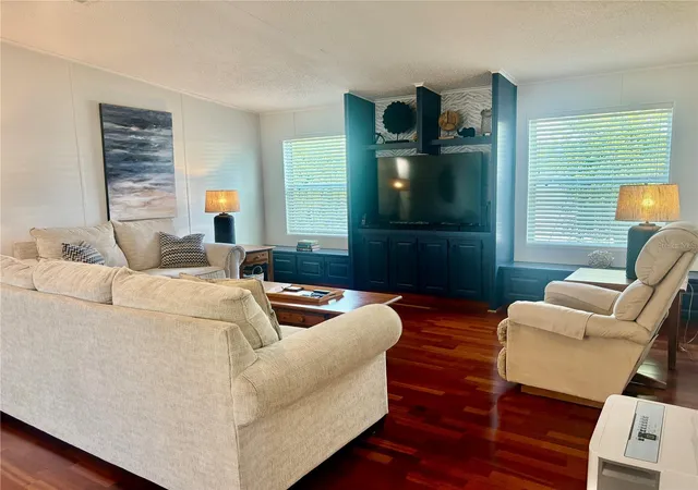 Photo 2 of Manufactured home for sale at 5707 45th Street E #100, Bradenton, FL 34203 | MLS# A4710802 | Listing updated on 2026-10-27