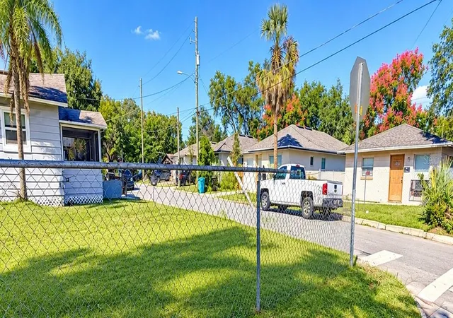 Photo 2 of Land for sale at 1004 Colyer St, Orlando, FL 32805 | MLS# O6452653 | Listing updated on 2026-10-29