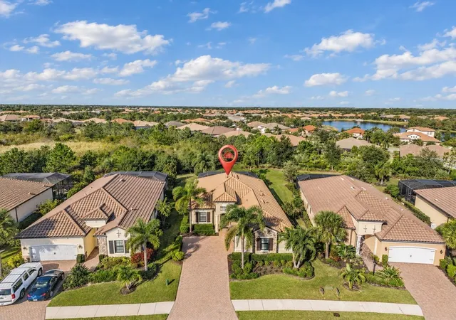 Photo 2 of Single family home for sale at 16422 Hillside Cir, Bradenton, FL 34202 | MLS# C7532478 | Listing updated on 2026-10-28