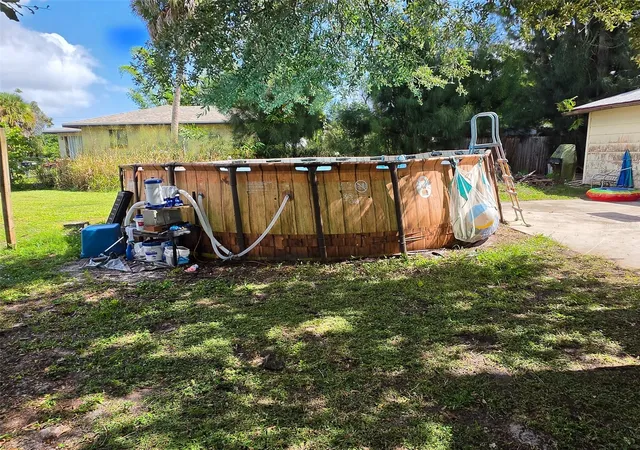 Photo 4 of Single family home for sale at 845 Palm Ave, Englewood, FL 34223 | MLS# C7532481 | Listing updated on 2026-10-27