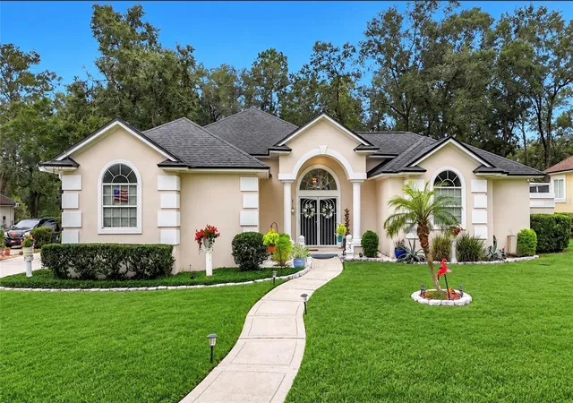 Photo 2 of Single family home for sale at 1723 Colonial Dr, Green Cove Springs, FL 32043 | MLS# GC544433 | Listing updated on 2026-10-31