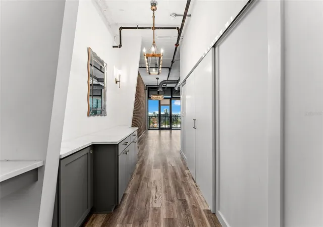 Photo 2 of Condo for sale at 175 2nd Street S #1012, Saint Petersburg, FL 33701 | MLS# TB8561395 | Listing updated on 2026-10-28