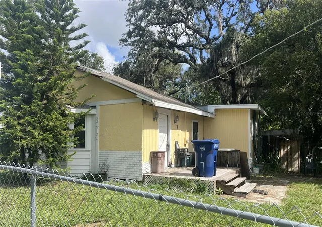 Photo 1 of Single family home for sale at 8417 N Brooks St, Tampa, FL 33604 | MLS# TB8561398 | Listing updated on 2026-10-30