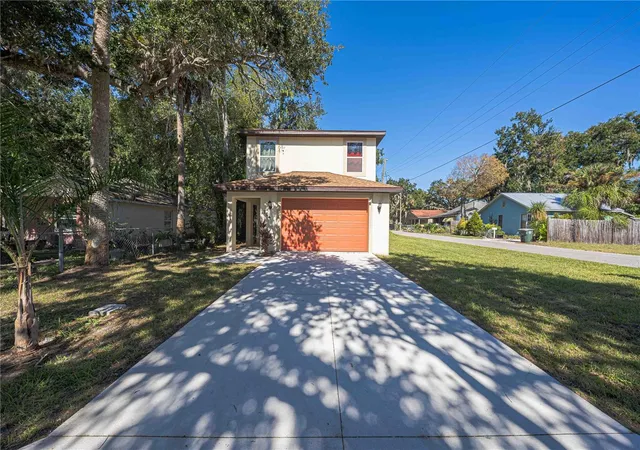 Photo 1 of Single family home for sale at 704 Cedar St, Daytona Beach, FL 32114 | MLS# O6452660 | Listing updated on 2026-10-29
