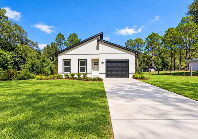 Single family home for sale at 13527 SW 100th Lane, DUNNELLON, FL 34432 | MLS# O6452676