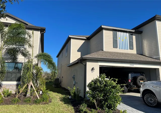 Photo 1 of Single family home for sale at 19500 Fishhawk Trl, Venice, FL 34293 | MLS# A4710807 | Listing updated on 2026-10-27