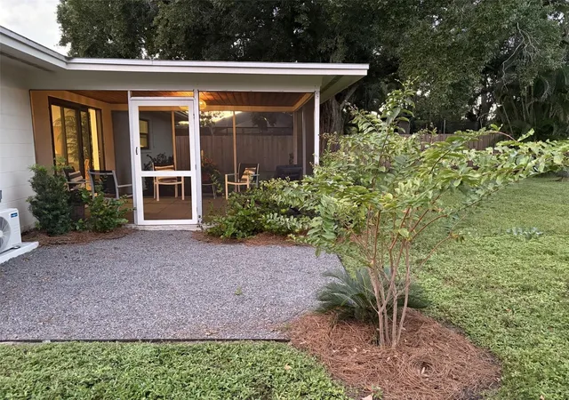 Photo 1 of Single family home for sale at 2551 Aspinwall St, Sarasota, FL 34237 | MLS# TB8561414 | Listing updated on 2026-10-27