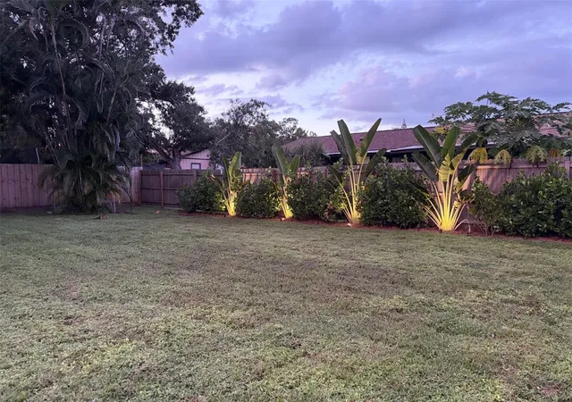 Photo 2 of Single family home for sale at 2551 Aspinwall St, Sarasota, FL 34237 | MLS# TB8561414 | Listing updated on 2026-10-27