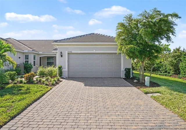 Single family home for sale at 9945 Bright Water Dr, ENGLEWOOD, FL 34223 | MLS# A4710814