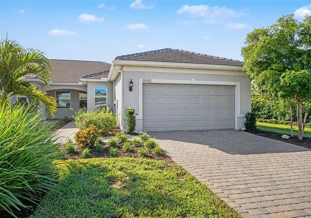 Photo 1 of Single family home for sale at 9945 Bright Water Dr, Englewood, FL 34223 | MLS# A4710814 | Listing updated on 2026-10-30