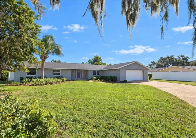 Photo 1 of Single family home for sale at 2160 De Las Flores Ave, Bartow, FL 33830 | MLS# O6452702 | Listing updated on 2026-10-28