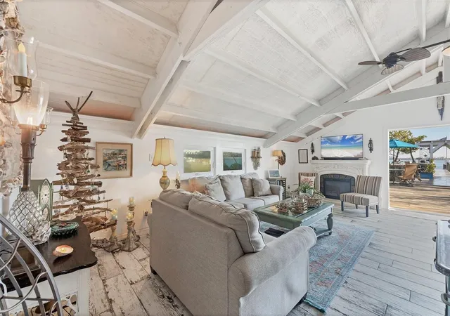 Photo 4 of Single family home for sale at 8888 Bay St, Placida, FL 33946 | MLS# D6149354 | Listing updated on 2026-10-28