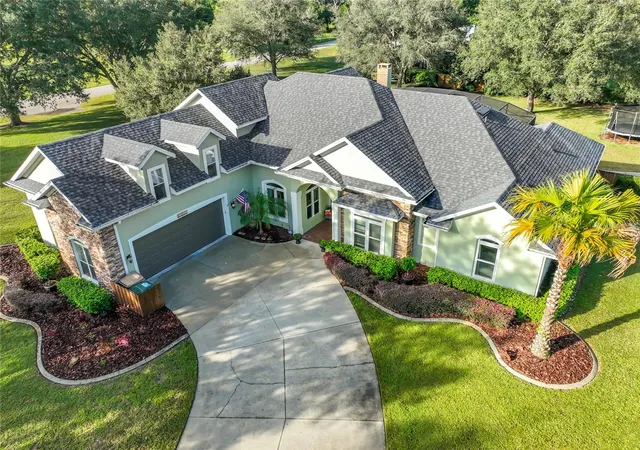 Single family home for sale at 37011 Lake Yale Pl, GRAND ISLAND, FL 32735 | MLS# G5119476