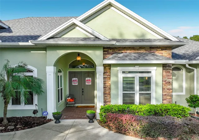 Photo 4 of Single family home for sale at 37011 Lake Yale Pl, Grand Island, FL 32735 | MLS# G5119476 | Listing updated on 2026-10-30