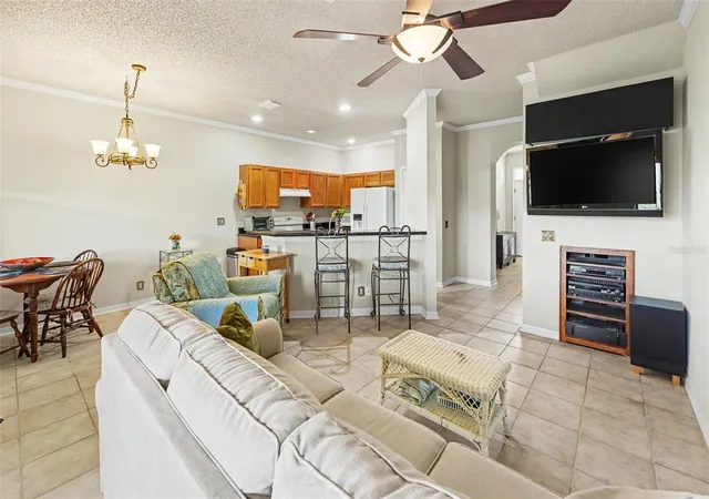Photo 4 of Townhouse for sale at 609 Vallance Way NE, Saint Petersburg, FL 33716 | MLS# TB8561459 | Listing updated on 2026-10-28