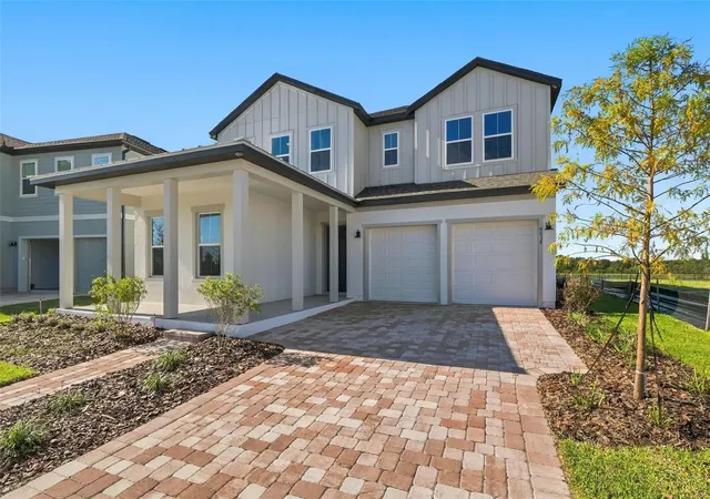 Photo 3 of Single family home for sale at 5638 Nectarine Dr, Windermere, FL 34786 | MLS# O6452714 | Listing updated on 2026-10-29