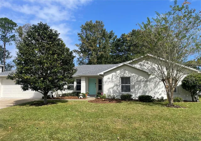 Single family home for sale at 19 Poppy Ln, PALM COAST, FL 32164 | MLS# FC322365