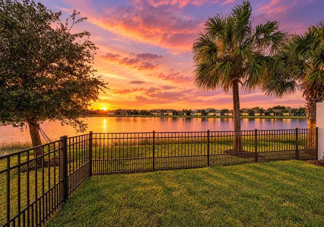 Photo 2 of House for sale at 7022 Holbrook Cvs, Bradenton, FL 34202 | MLS# A4710823 | Listing updated on 2026-10-29