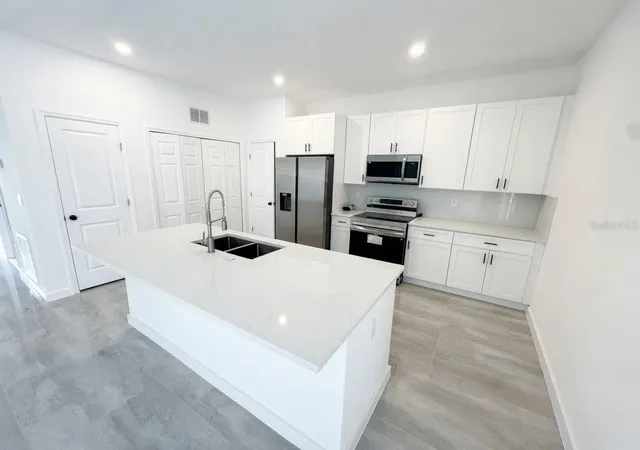 Photo 1 of Single family home for sale at 506 Bristol Cir, Kissimmee, FL 34758 | MLS# O6452719 | Listing updated on 2026-10-28
