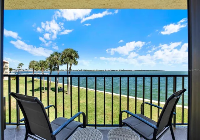 Condo for sale at 7540 Sunshine Skyway Ln S #117, Saint Petersburg, FL 33711 | MLS# TB8561477