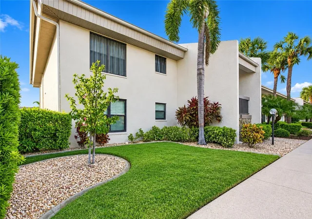 Photo 2 of Condo for sale at 231 Coldeway Dr #B3, Punta Gorda, FL 33950 | MLS# C7532489 | Listing updated on 2026-10-28