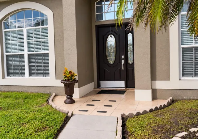 Photo 1 of Single family home for sale at 2863 Middleton Cir, Kissimmee, FL 34743 | MLS# R4912237 | Listing updated on 2026-10-28