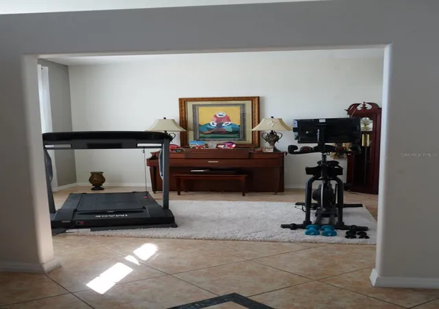 Photo 4 of Single family home for sale at 2863 Middleton Cir, Kissimmee, FL 34743 | MLS# R4912237 | Listing updated on 2026-10-28