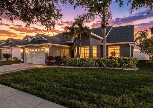 Single family home for sale at 1261 Salt Lake Dr, TARPON SPRINGS, FL 34689 | MLS# O6452733