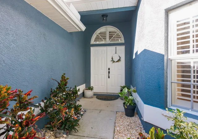 Photo 3 of Single family home for sale at 1261 Salt Lake Dr, Tarpon Springs, FL 34689 | MLS# O6452733 | Listing updated on 2026-10-29