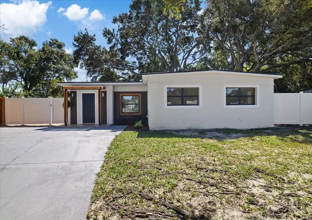Photo 1 of Single family home for sale at 8507 Libby Ln, Tampa, FL 33619 | MLS# TB8561490 | Listing updated on 2026-10-28