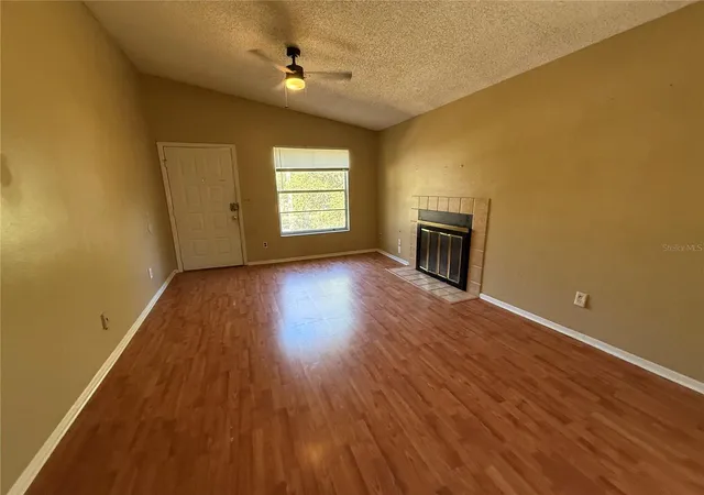 Photo 4 of Condo for sale at 4023 Dream Oak Pl #204, Tampa, FL 33613 | MLS# TB8561495 | Listing updated on 2026-10-28