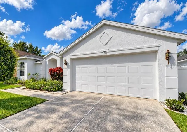 Photo 4 of Single family home for sale at 316 Crystal Goblet Ct, Valrico, FL 33594 | MLS# TB8561496 | Listing updated on 2026-10-29