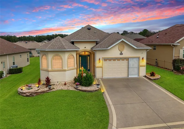 Single family home for sale at 11271 SE 172nd Place, SUMMERFIELD, FL 34491 | MLS# G5119484