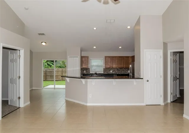 Photo 3 of Single family home for sale at 727 Del Rio Way, Kissimmee, FL 34758 | MLS# C7532498 | Listing updated on 2026-10-28